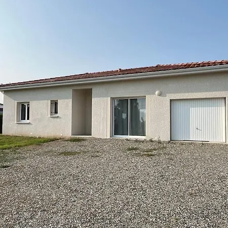 Maison A Saint Elix Le Chateau Exterior foto